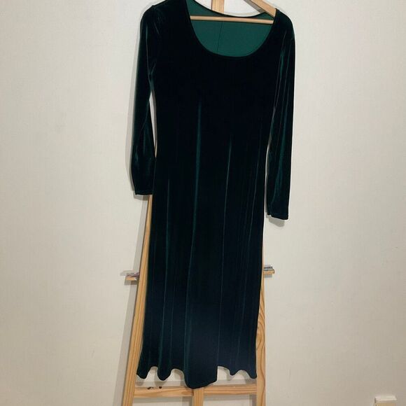 No Brand Dresses & Skirts - Emerald Green Velvet Long Dress one size fits most